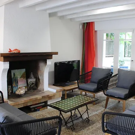Maison Canetoise Proche De La De En Roussillon -6rhone38 Кане
